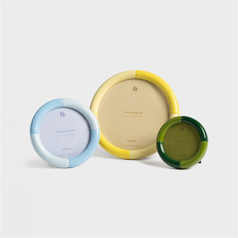 Photo frame rift round yellow