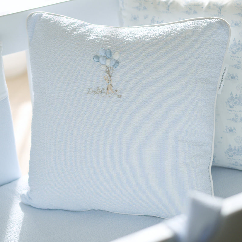 Embroidered cushion - Lines