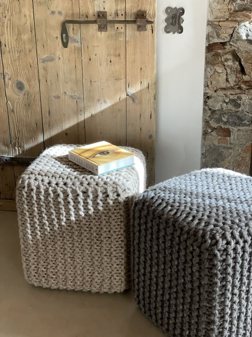 Wool Poufs with cubic shape