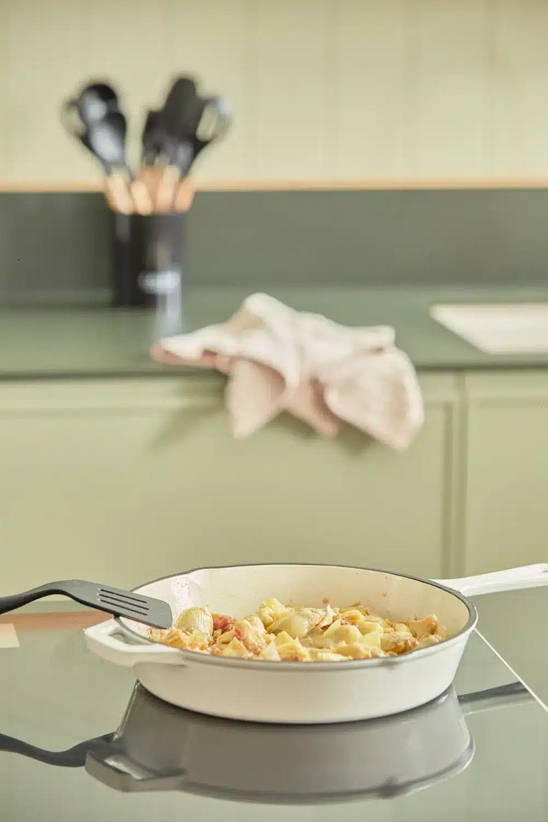 Nonna Frying Pan - White