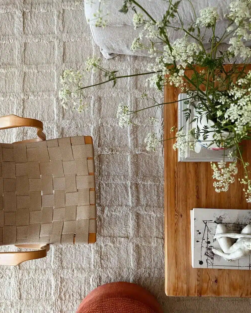 Traceable Rug Badal - Off White