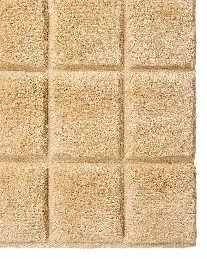 Traceable Loha Rug - Beige