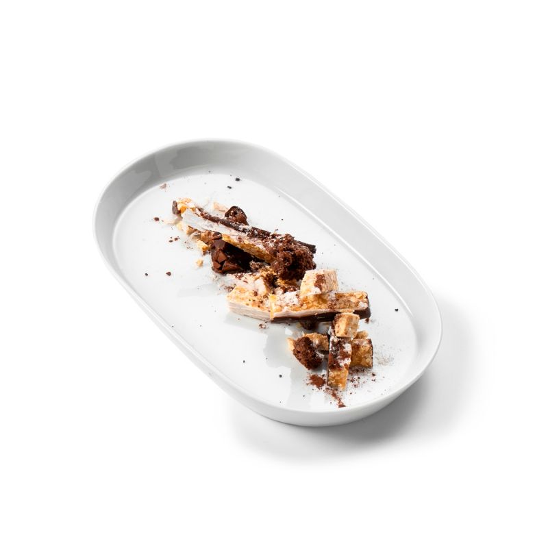 CASUAL FLAT OVAL TRAY 19X12CM