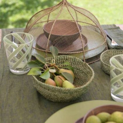 Green linen Food cover in abaca net. Suitable outdoor to protect food from insects or leaves. Practical, elegant and light. Fiorira un Giardino