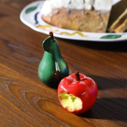 Salt & Pepper in the shape of apple and pear