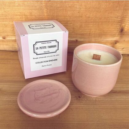 Natural pink candle and artisanal candle with rapeseed wax la petite fabrique